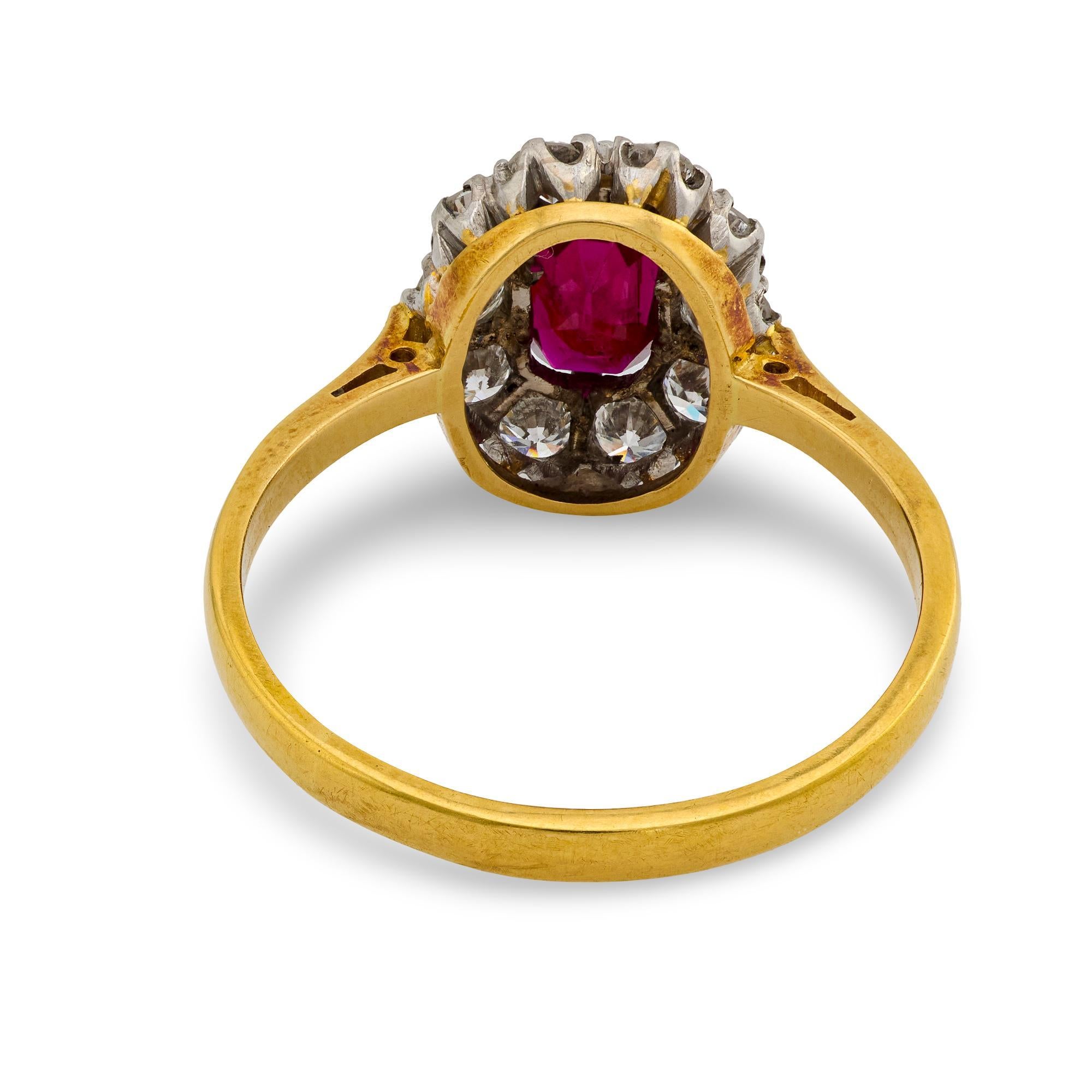 Mid Century GCS 1 carat ruby diamond 18k yellow gold platinum cluster ring In Good Condition For Sale In Beverly Hills, CA