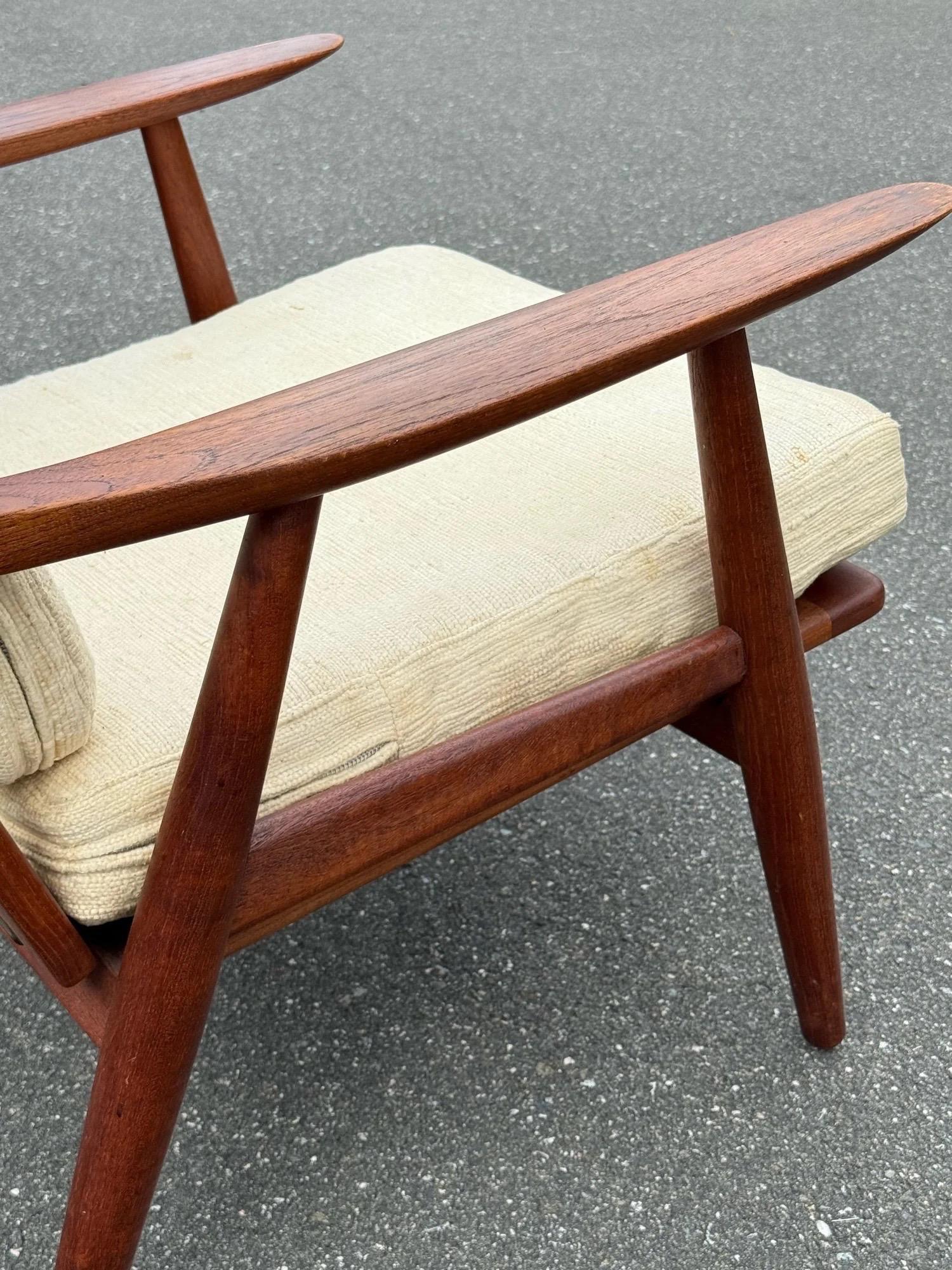 GE-270 Loungesessel aus der Jahrhundertmitte von Hans J. Wegner für Getama (Stoff) im Angebot