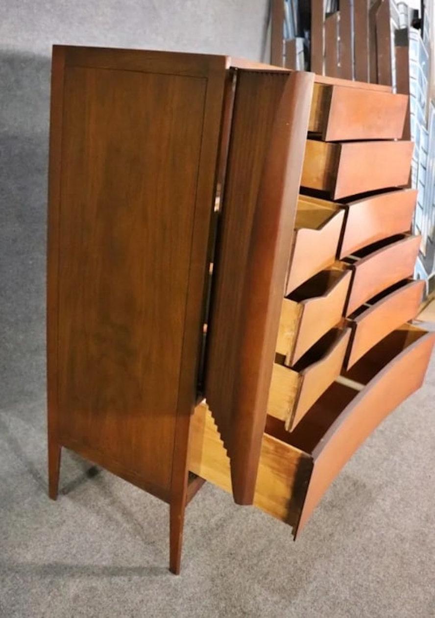 Mid-Century Gentleman's Chest by Unagusta In Good Condition For Sale In Brooklyn, NY