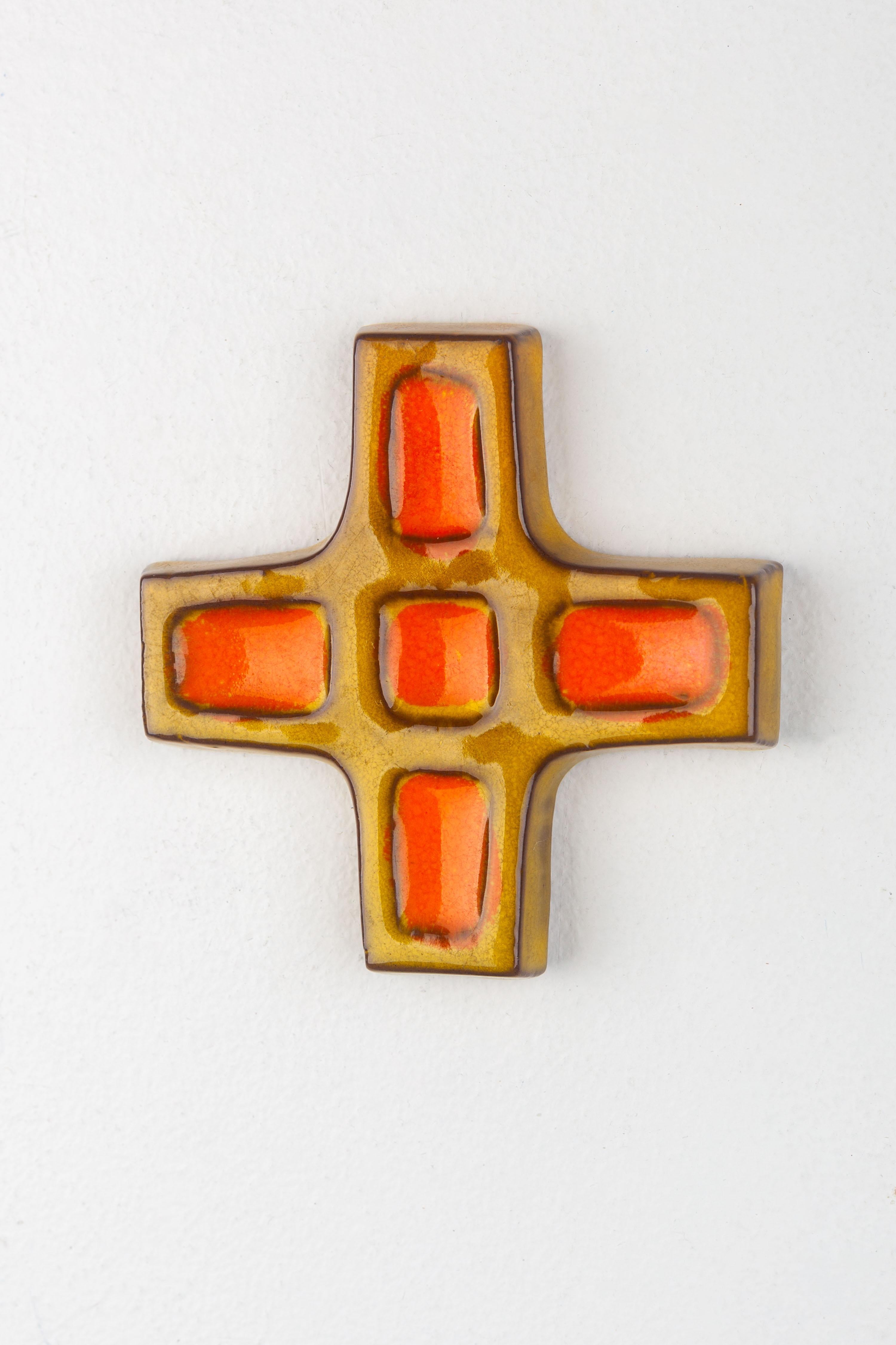 Mid-Century Geometric Ceramic Cross For Sale 2