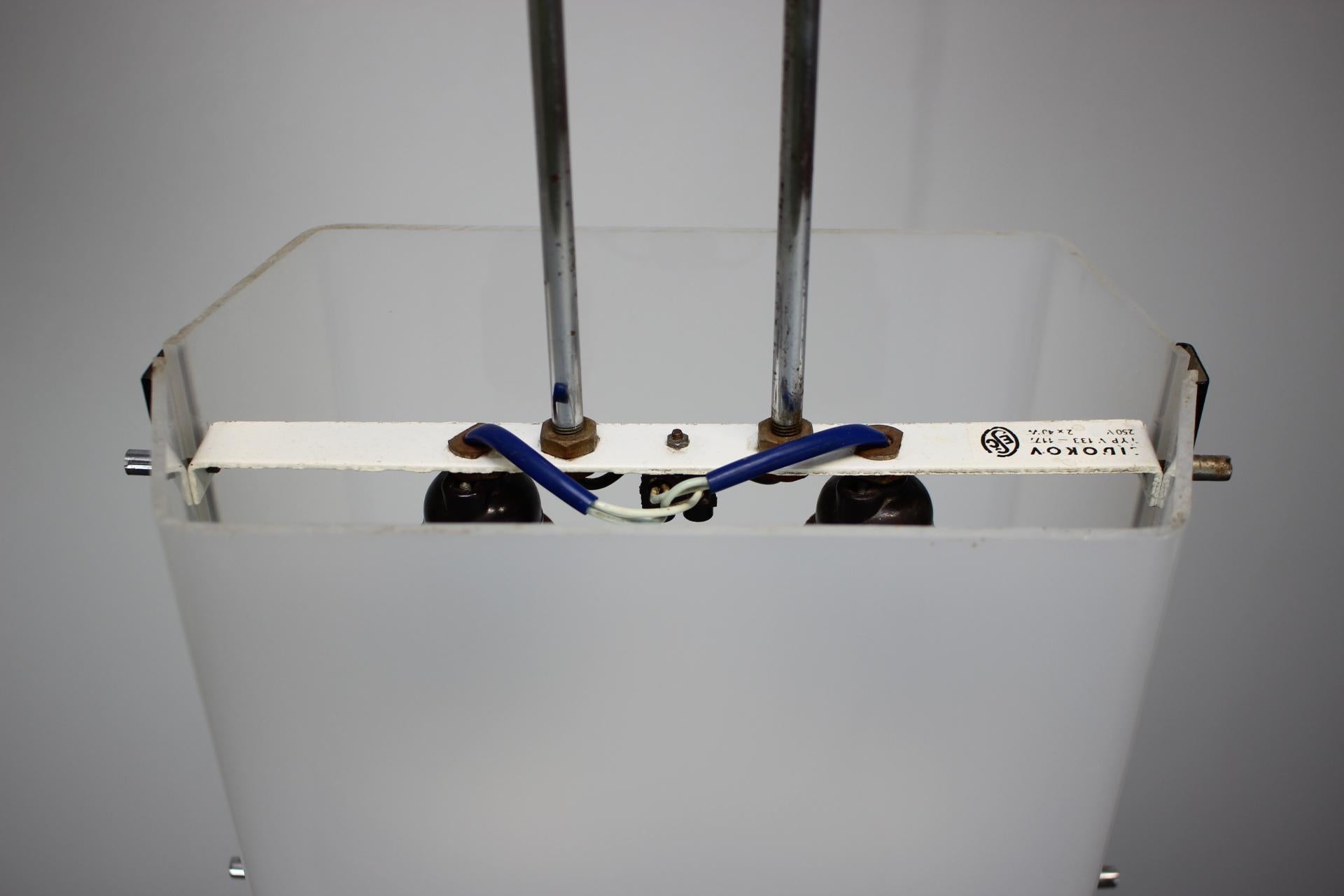 Ciondolo geometrico di metà secolo di Lidokov, anni '70, Cecoslovacchia in vendita 1