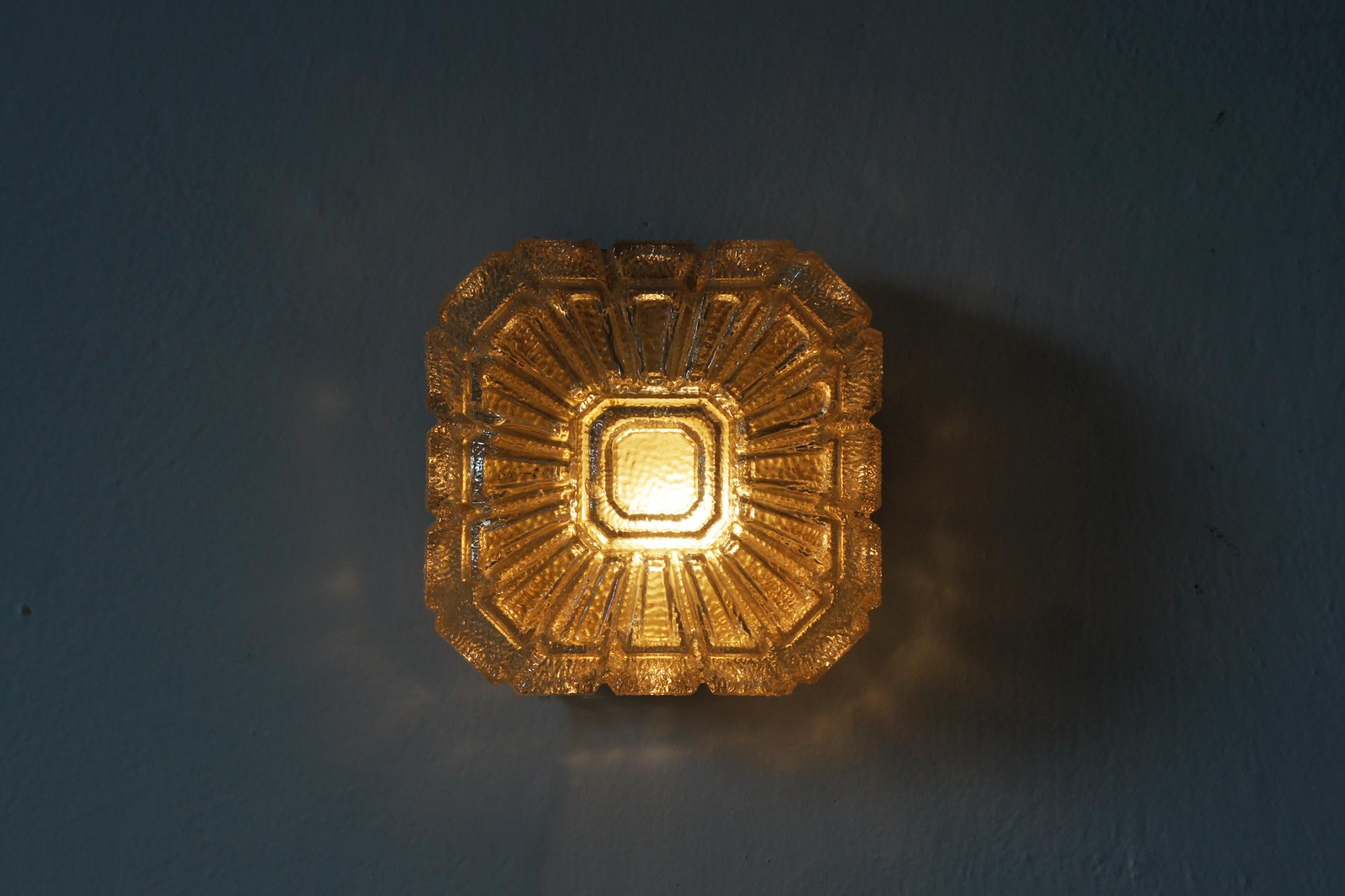 Metallo Sconce geometriche di metà secolo 1960 in vendita