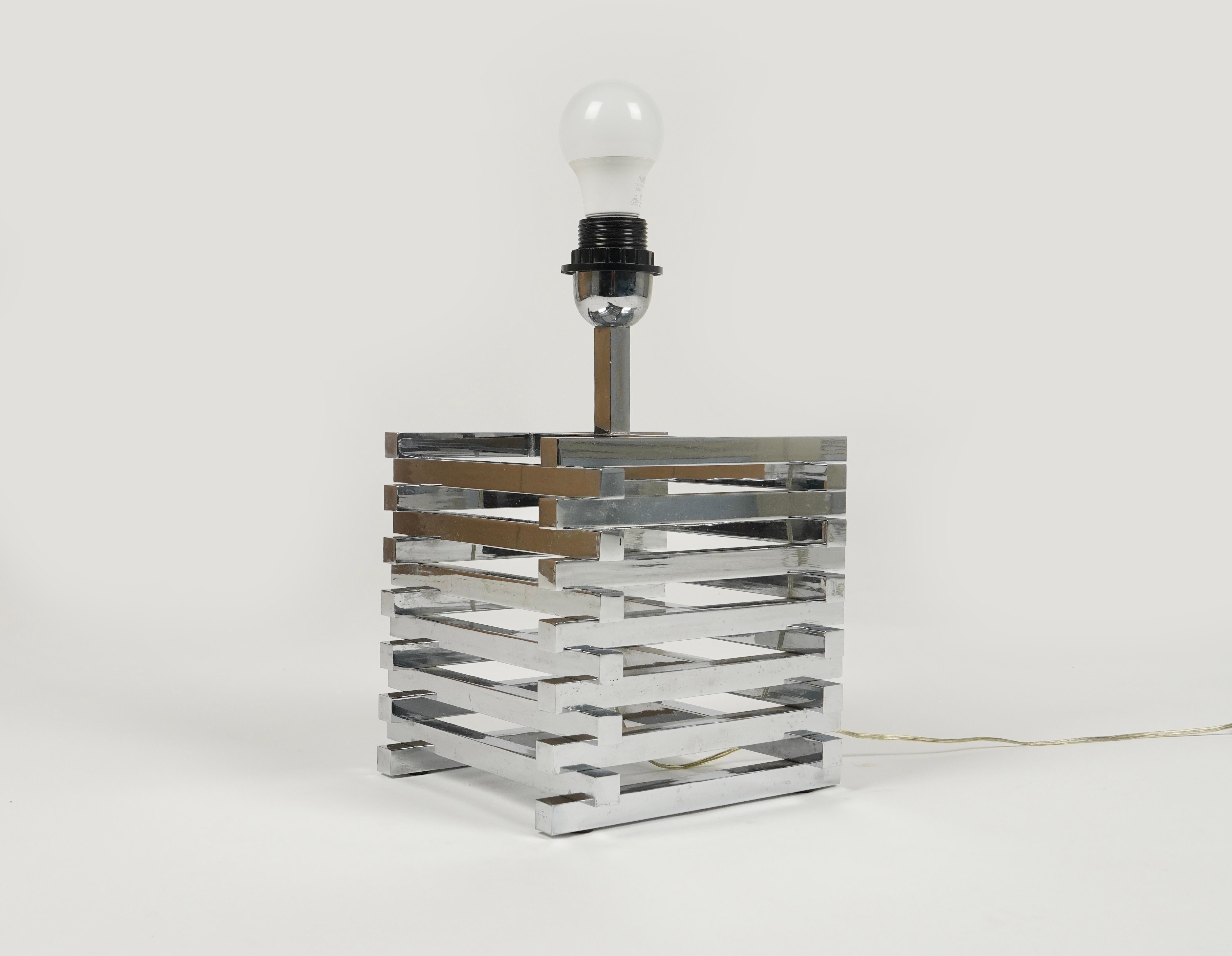 Italian Mid-Century Geometric Table Lamp in Chrome by Romeo Rega, Italy 1970s For Sale