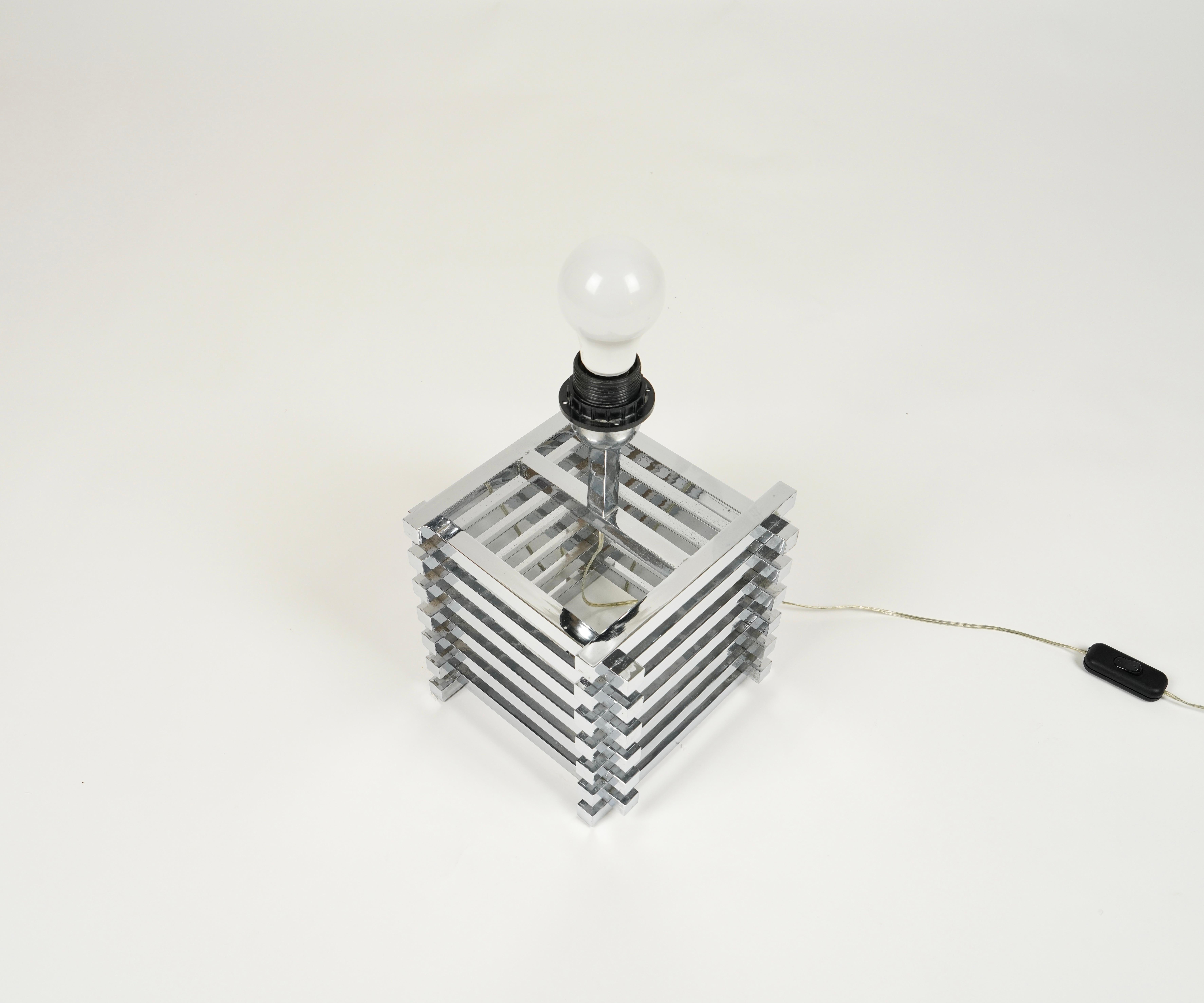 Late 20th Century Mid-Century Geometric Table Lamp in Chrome by Romeo Rega, Italy 1970s For Sale
