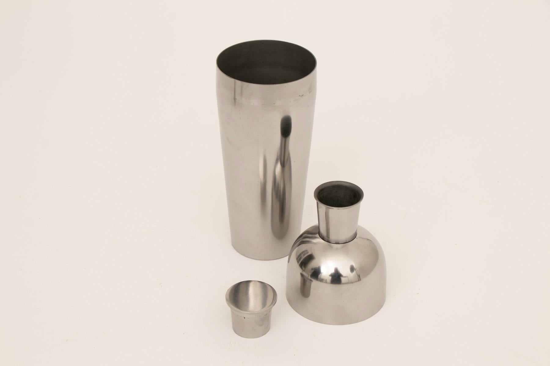Brushed Midcentury Georg Jensen Cocktail Shaker with Six Matched Cocktail Goblets Prese