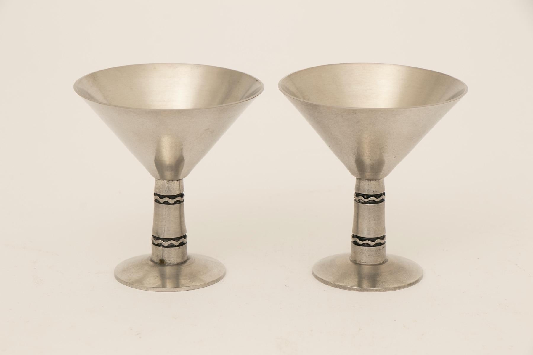 Stainless Steel Midcentury Georg Jensen Cocktail Shaker with Six Matched Cocktail Goblets Prese