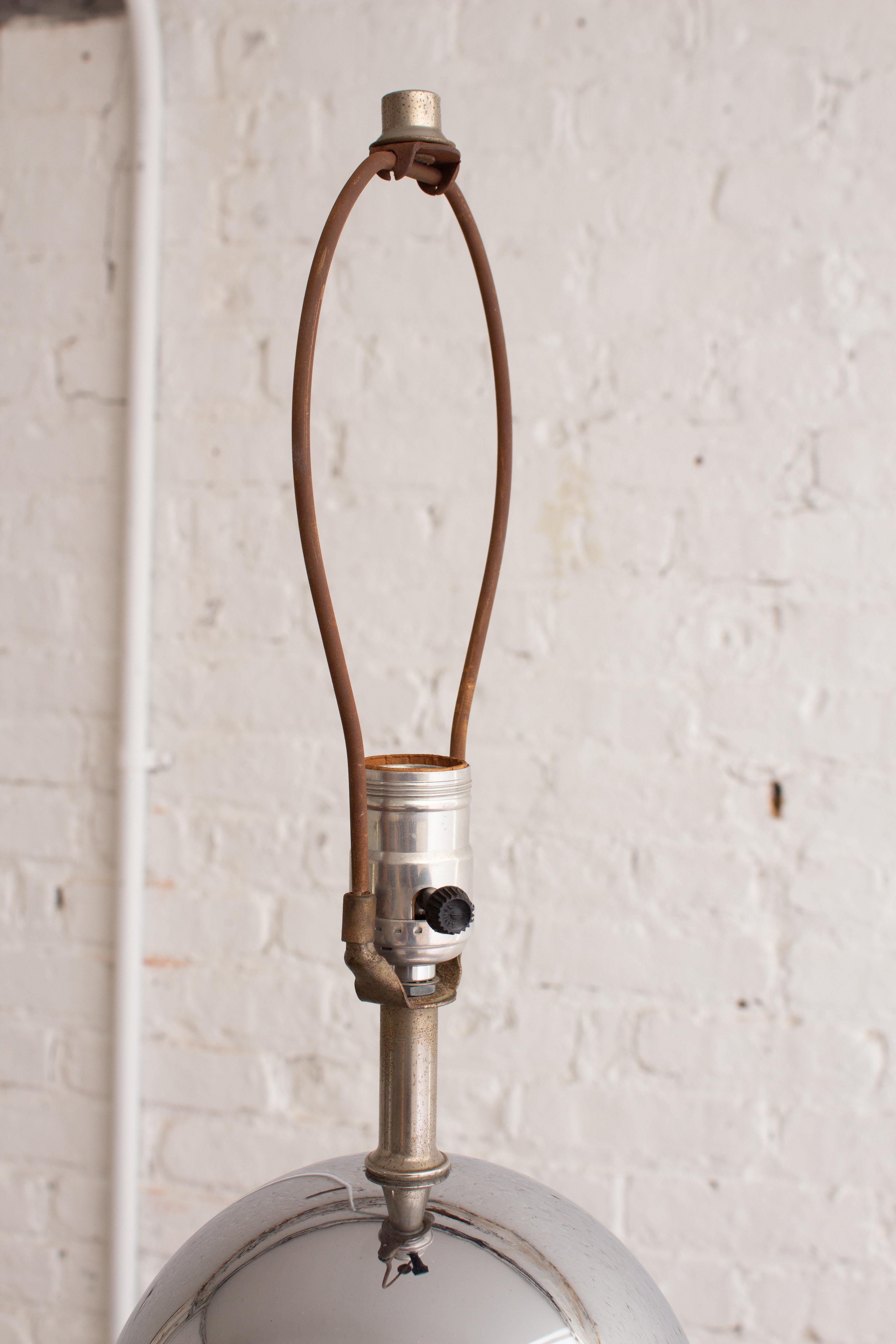 20ième siècle Grande lampe chromée « Caterpillar » de George Kovacs du milieu du siècle dernier en vente