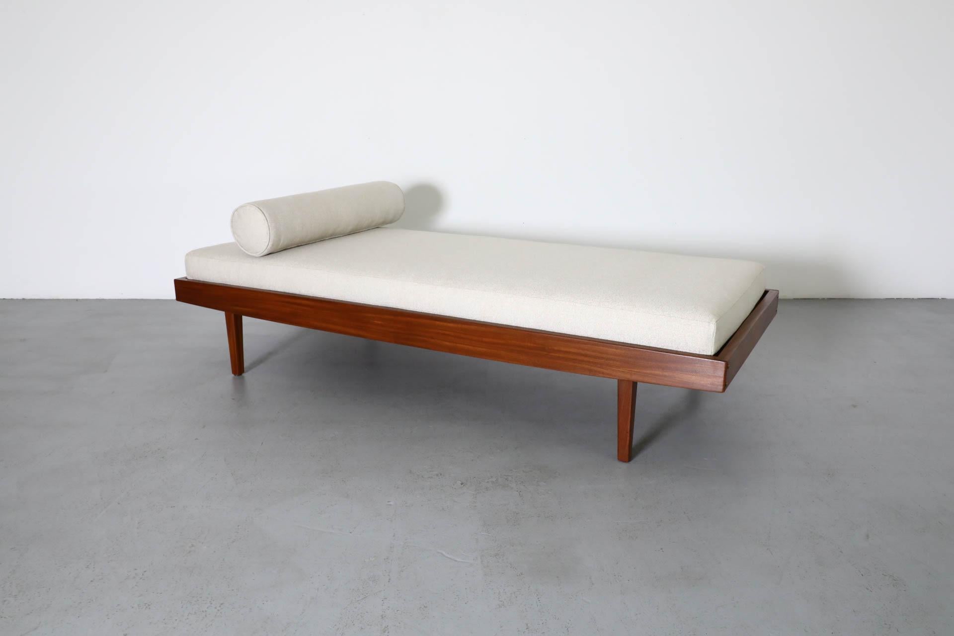 Mid-Century George Nelson Inspired Teak Daybed with New Beige Mattress & Bolster In Good Condition In Los Angeles, CA