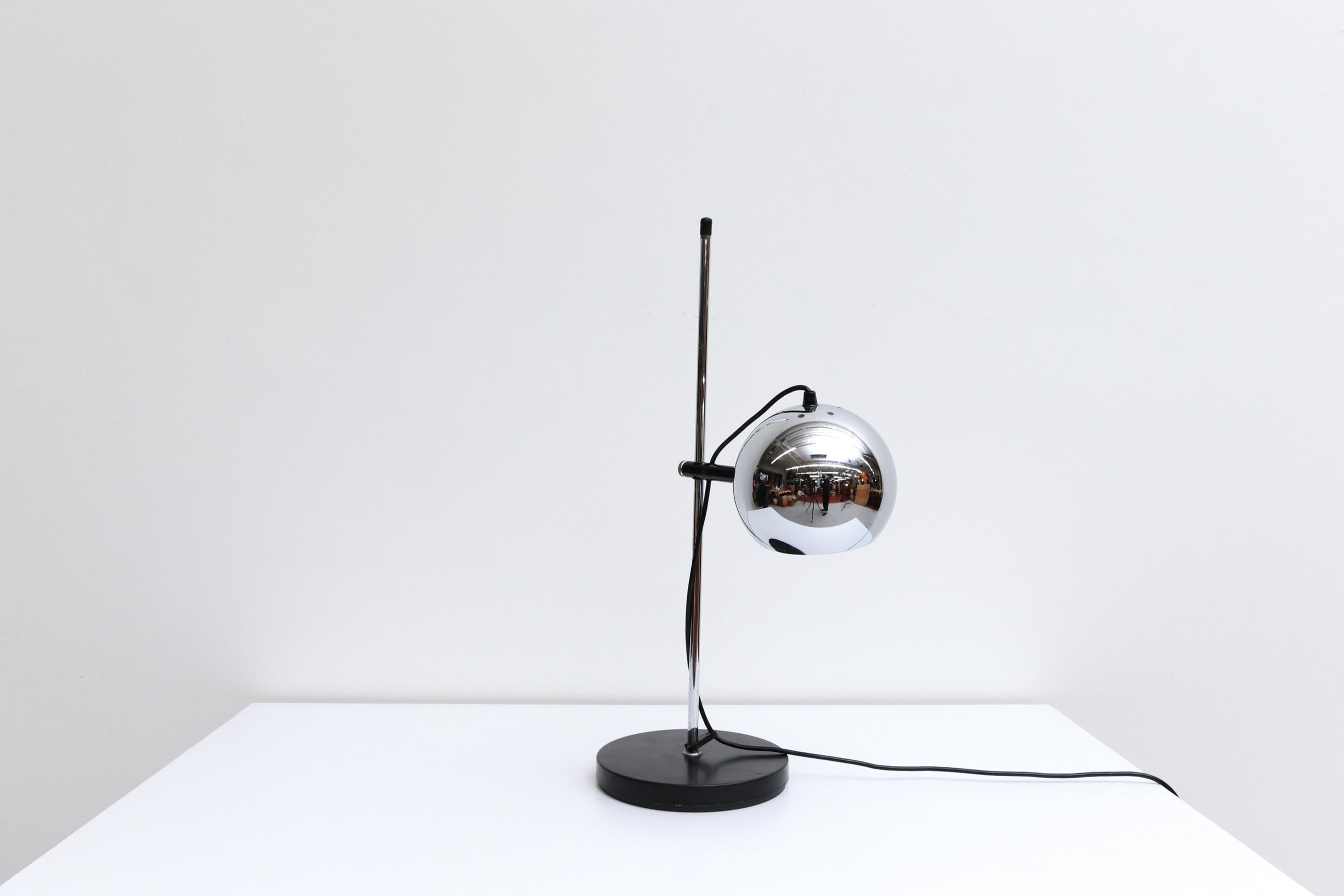Metal Mid Century, Gepo (attr), Chome Globe Table Lamp with Black Base