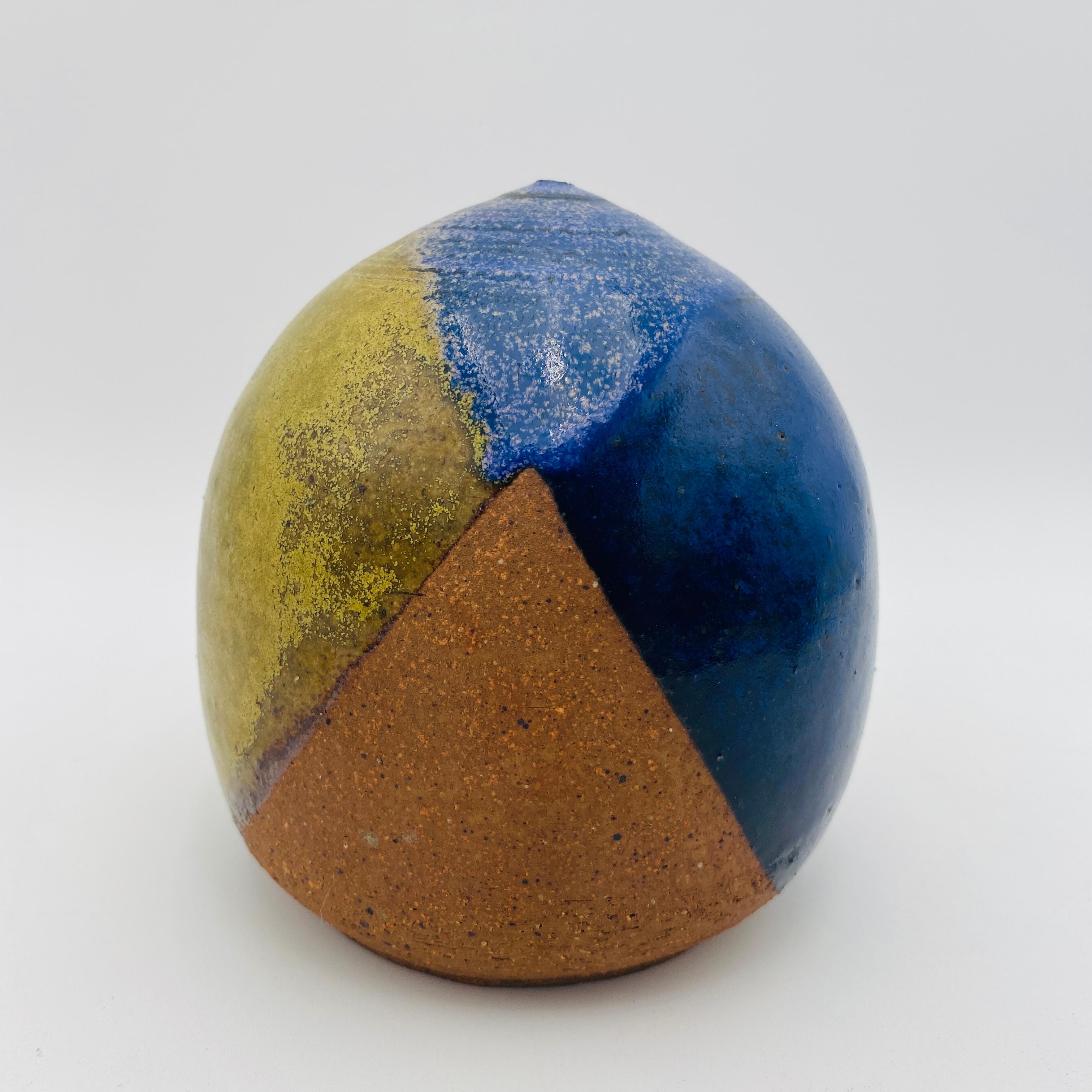 Grès porcellanato Vaso d'arte di metà secolo dello Studio Gerald Patrick Pottery in vendita