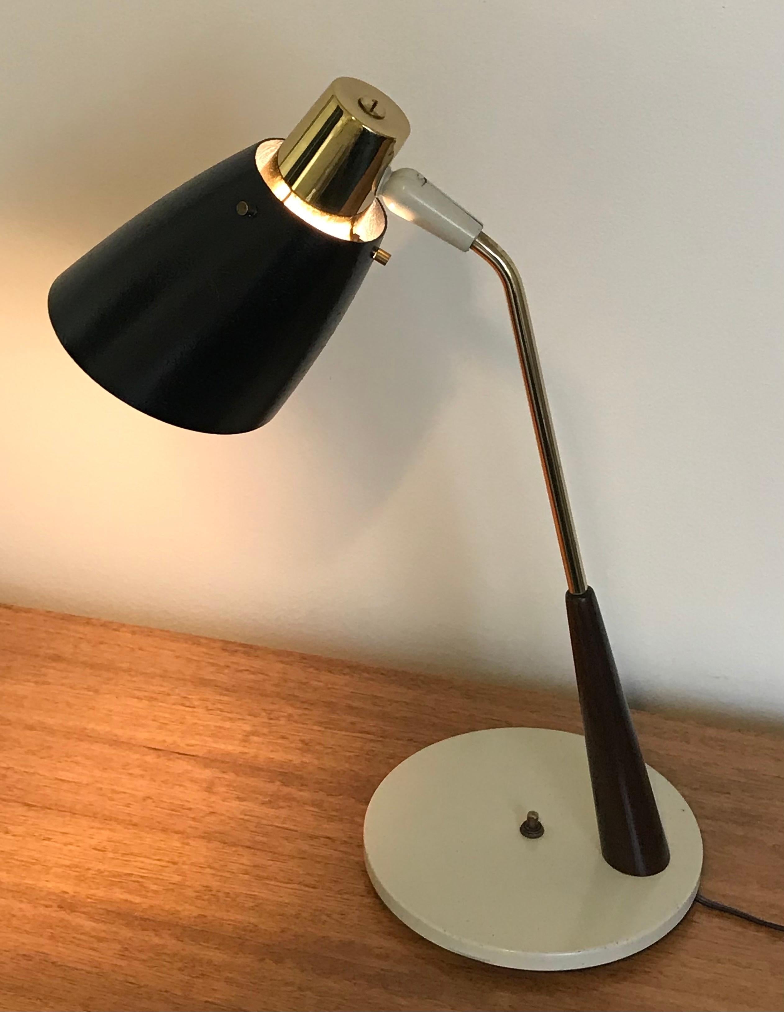 Mid Century Gerald Thurston for Lightolier Articulating Desk Lamp For Sale 1