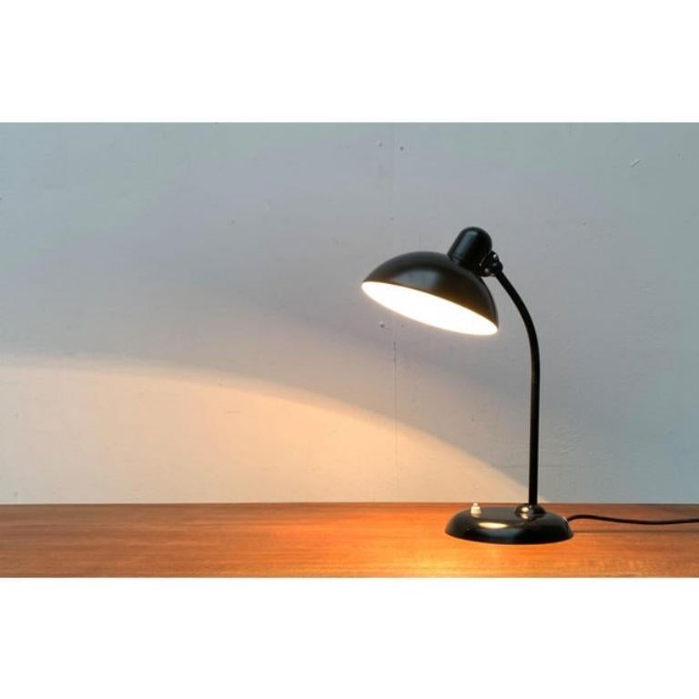 Mid-Century Modern Lampe de table allemande du milieu du siècle 6556 par Christian Dell pour Kaiser Idell, années 1960 en vente
