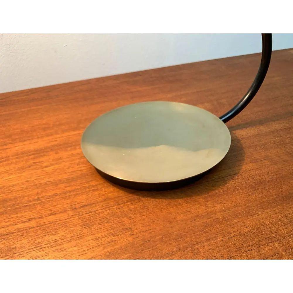 Lámpara de mesa alemana de mediados de siglo 6775 de Christian Dell para Kaiser Idell, años 60 en Bueno estado para la venta en Hamburg, DE