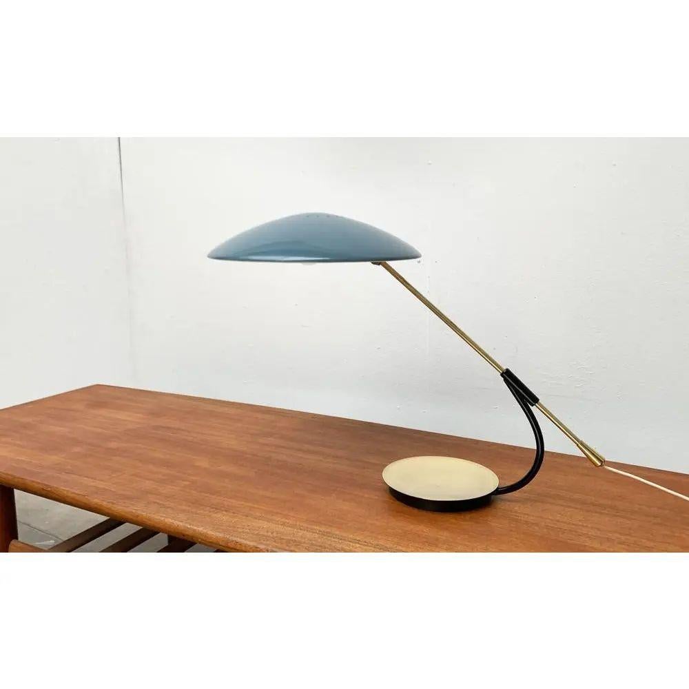 Lámpara de mesa alemana de mediados de siglo 6775 de Christian Dell para Kaiser Idell, años 60 en venta 1