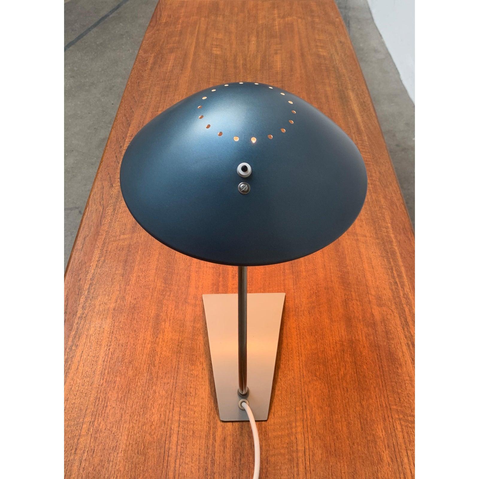 Lampe de bureau allemande 6840 Kaiser Idell / Kaiser Leuchten, années 1960 en vente 3