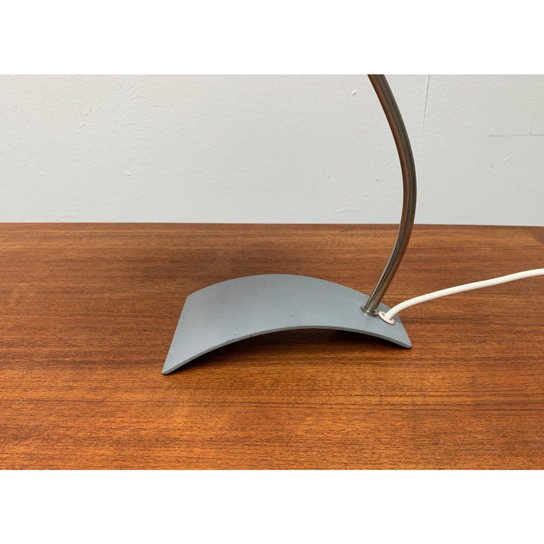 Allemand Lampe de table allemande du milieu du siècle 6840 de Kaiser Idell / Kaiser Leuchten en vente