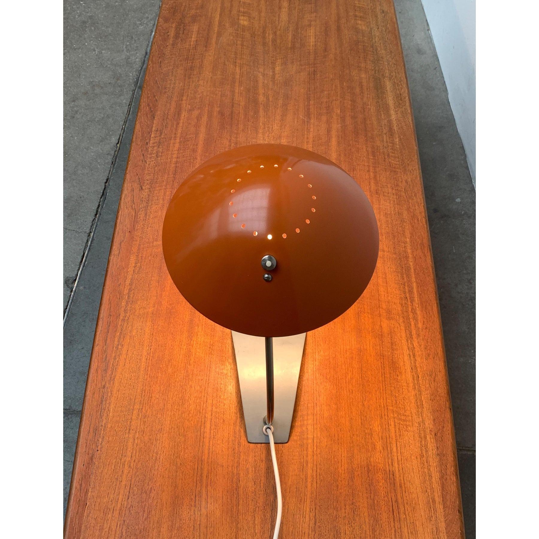 20ième siècle Lampe de table allemande du milieu du siècle 6840 de Kaiser Idell / Kaiser Leuchten en vente