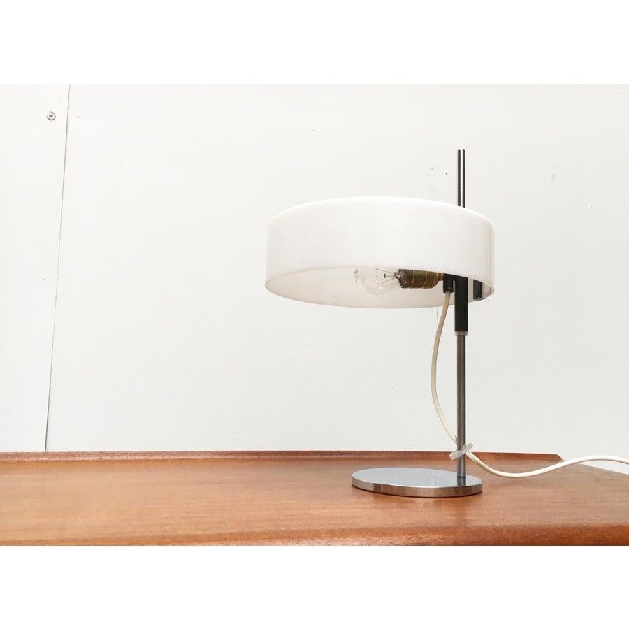 Lampe de table en acrylique allemande du milieu du siècle, Cosack en vente 1