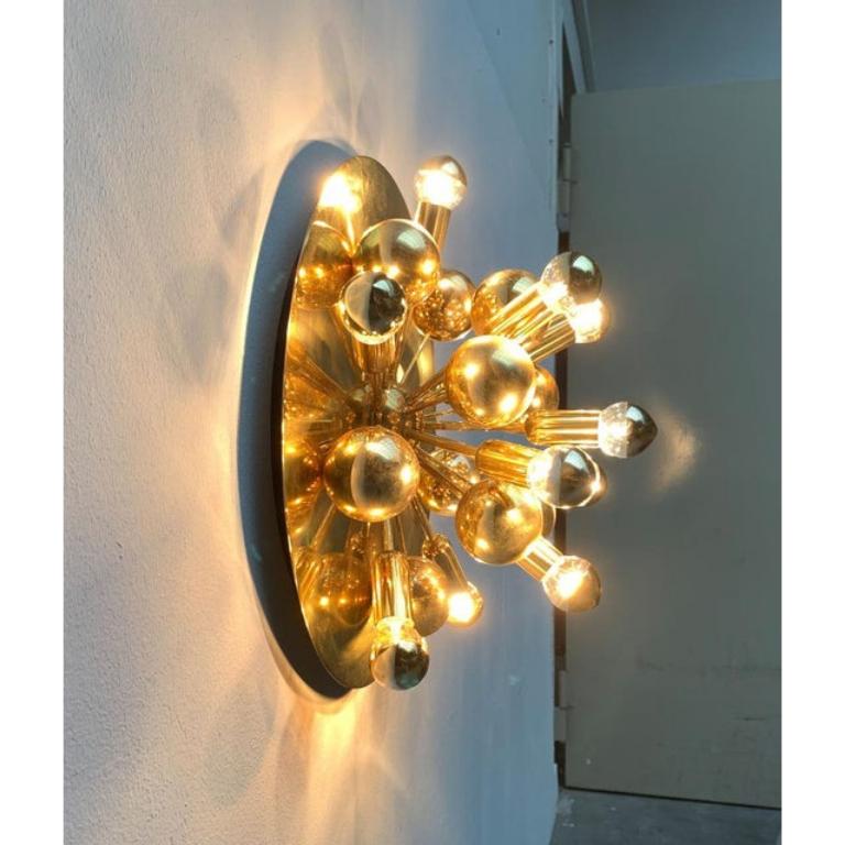 Lampada da soffitto o da parete atomica in ottone tedesca di metà secolo di Dorothee Becker, anni '70 in vendita 2
