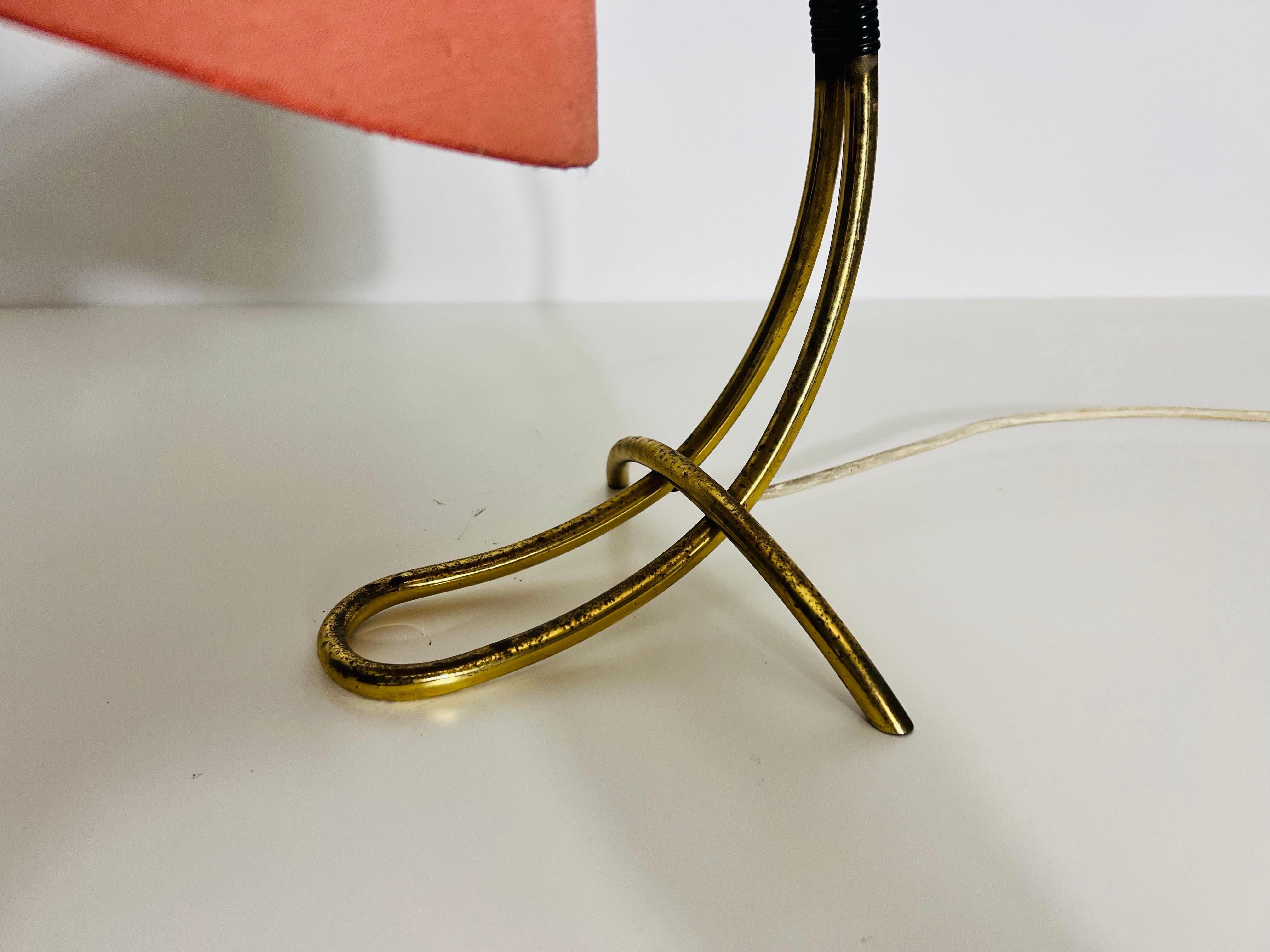 Laiton Lampe de table allemande en laiton du milieu du siècle, années 1960 en vente