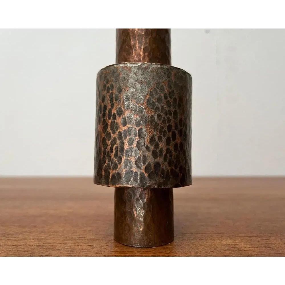 Deutsche brutalistische Kupfervase oder Kerzenständer aus der Jahrhundertmitte, 1960er Jahre (Moderne der Mitte des Jahrhunderts) im Angebot