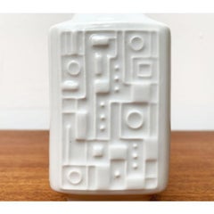 Deutsche brutalistische Porzellanvase aus der Jahrhundertmitte von Wunsiedel Bavaria, 1960er Jahre