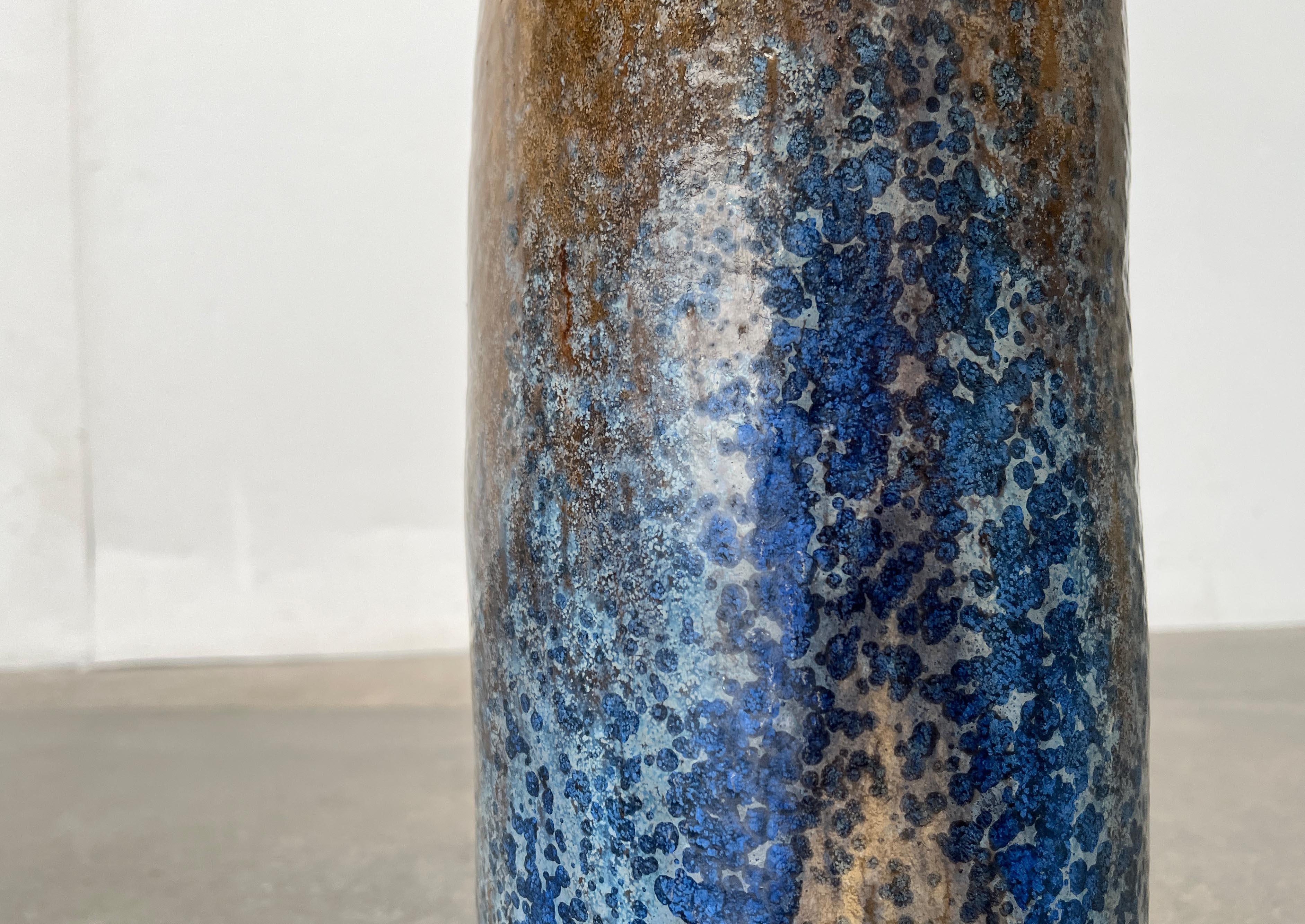 Mid-Century German Brutalist Studio Pottery Floor Vase by Gerhard Liebenthron In Good Condition For Sale In Hamburg, DE