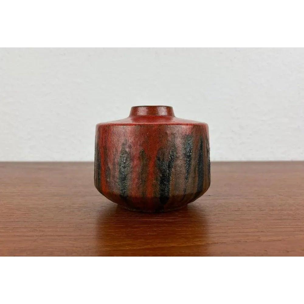 Mid-Century German Brutalist Studio Pottery Vase by Lu and Gerd Grove, 1964 For Sale 5