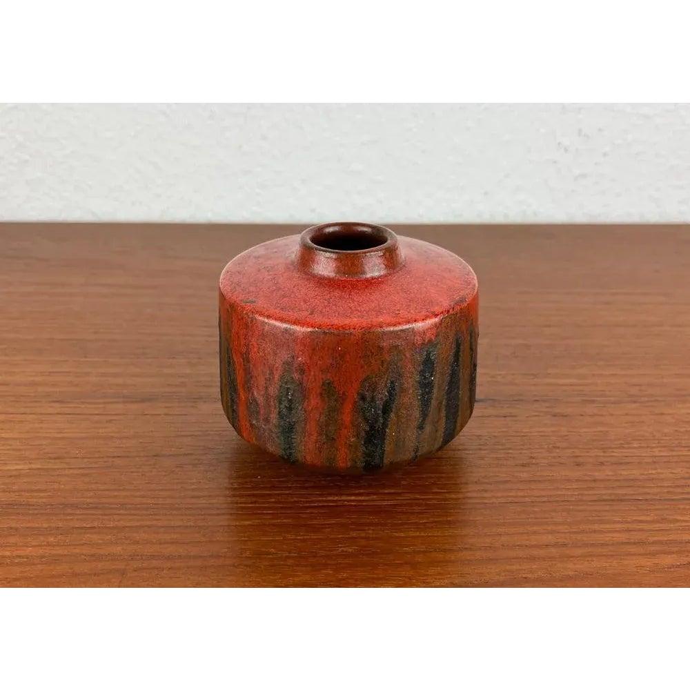 Mid-Century German Brutalist Studio Pottery Vase by Lu and Gerd Grove, 1964 For Sale 2