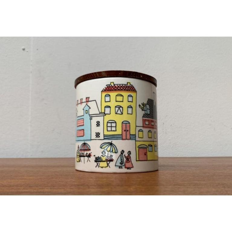 Ceramica Scatola o barattolo per biscotti in ceramica tedesca di metà secolo con coperchio in teak, anni '60 in vendita