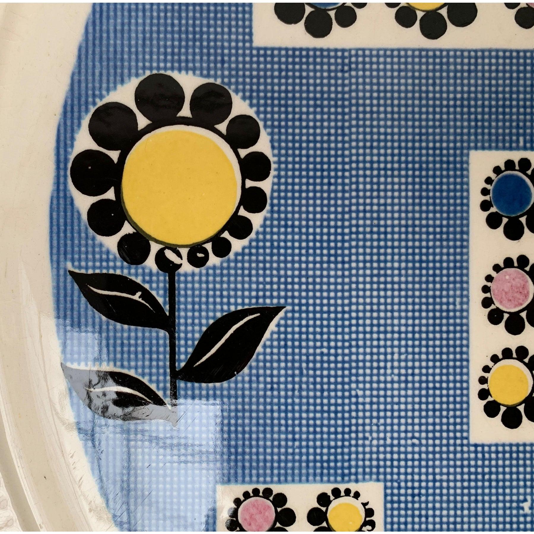 Mid-Century German Ceramic Cake Plate with Flower Motifs from Limburg, 1960s For Sale 5