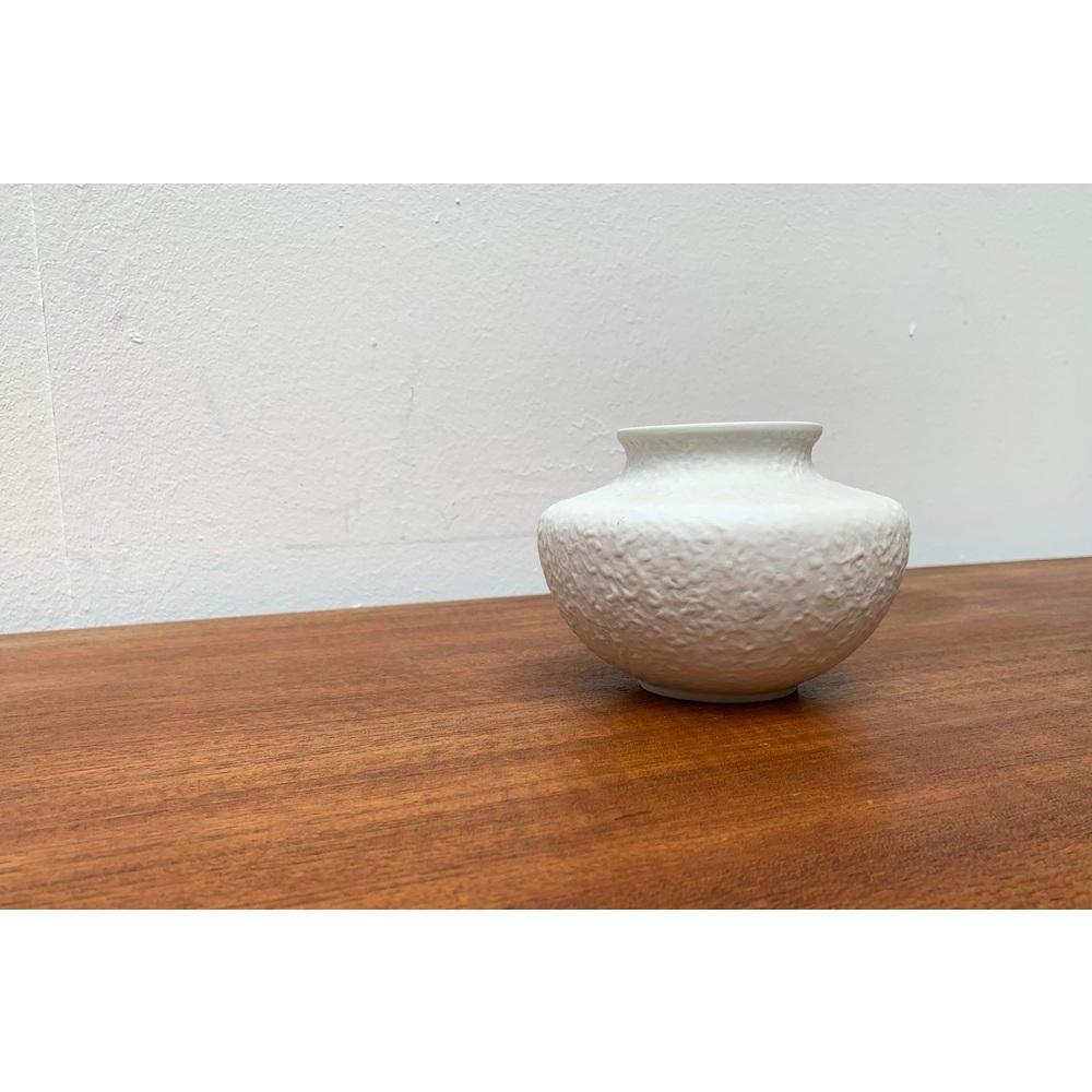 XX secolo Vaso in ceramica tedesca di metà secolo della Porzellanfabrik Metzler & Ortloff, anni '60 in vendita