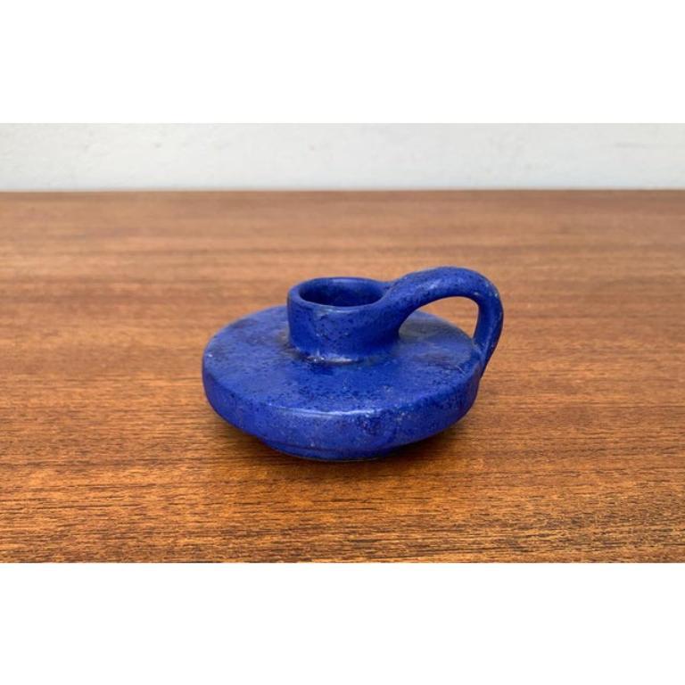 XX secolo Portacandele tedesco di metà secolo in blu cobalto di Hartwig Heyne Pottery, anni '60 in vendita