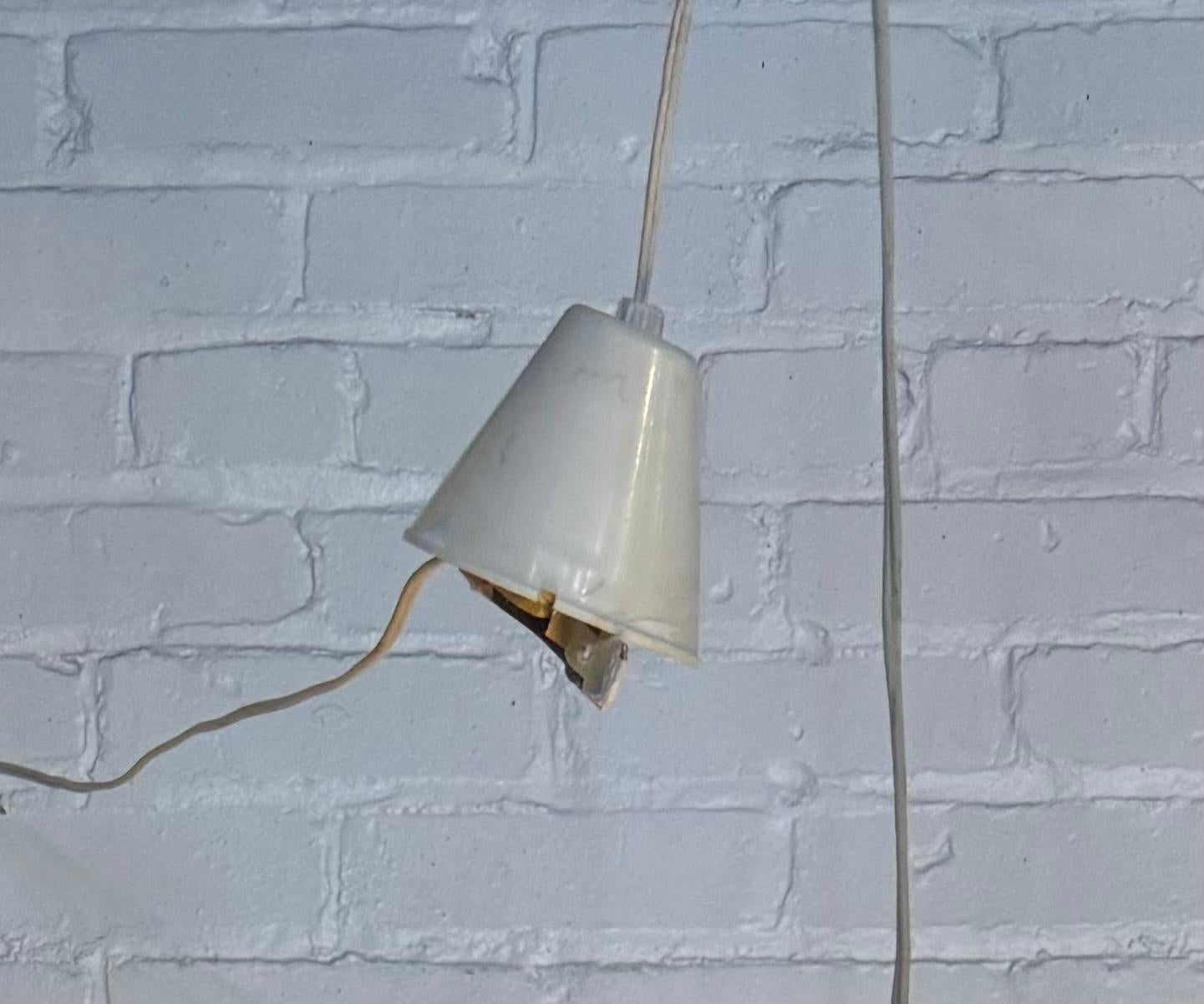 Deutsche Cocoon-Pendelleuchte aus der Mitte des Jahrhunderts von Friedel Wauer für Goldkant, 1960er Jahre im Angebot 6