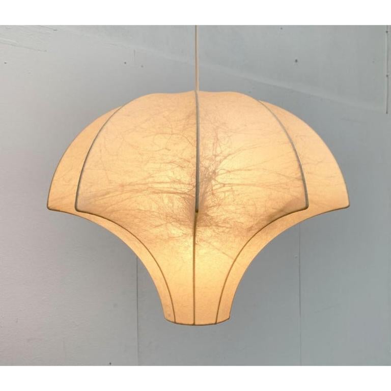 Mid-Century moderno Lampada a sospensione Cocoon di Friedel Wauer per Goldkant, anni '60, Germania, metà secolo. in vendita
