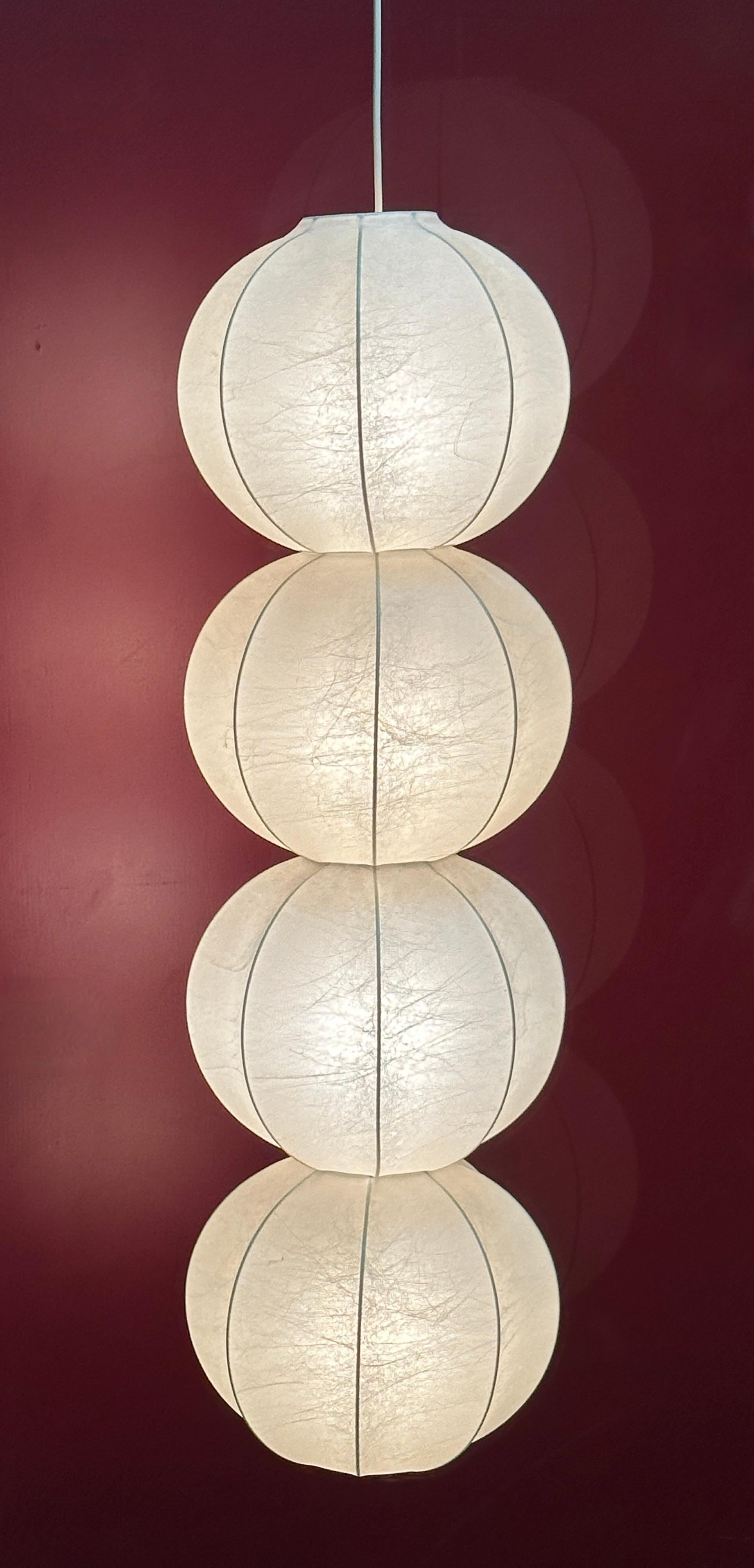 Mid-Century Modern Lampe à suspension cocon allemande du milieu du siècle dernier de Friedel Wauer pour Goldkant Leuchten en vente