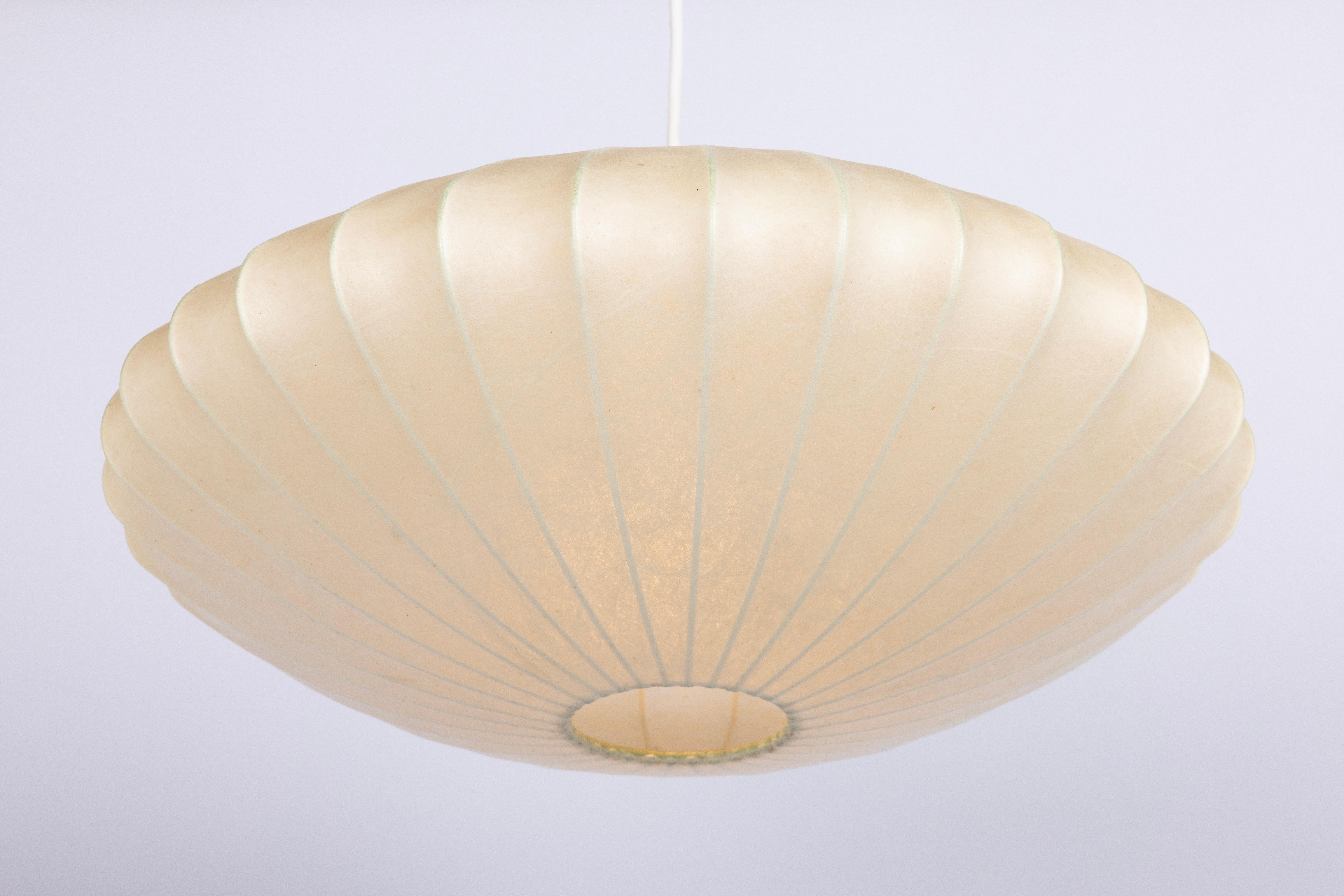 Tedesco Lampada a sospensione Cocoon di Goldkant Leuchten, Germania, metà secolo, 1960 in vendita
