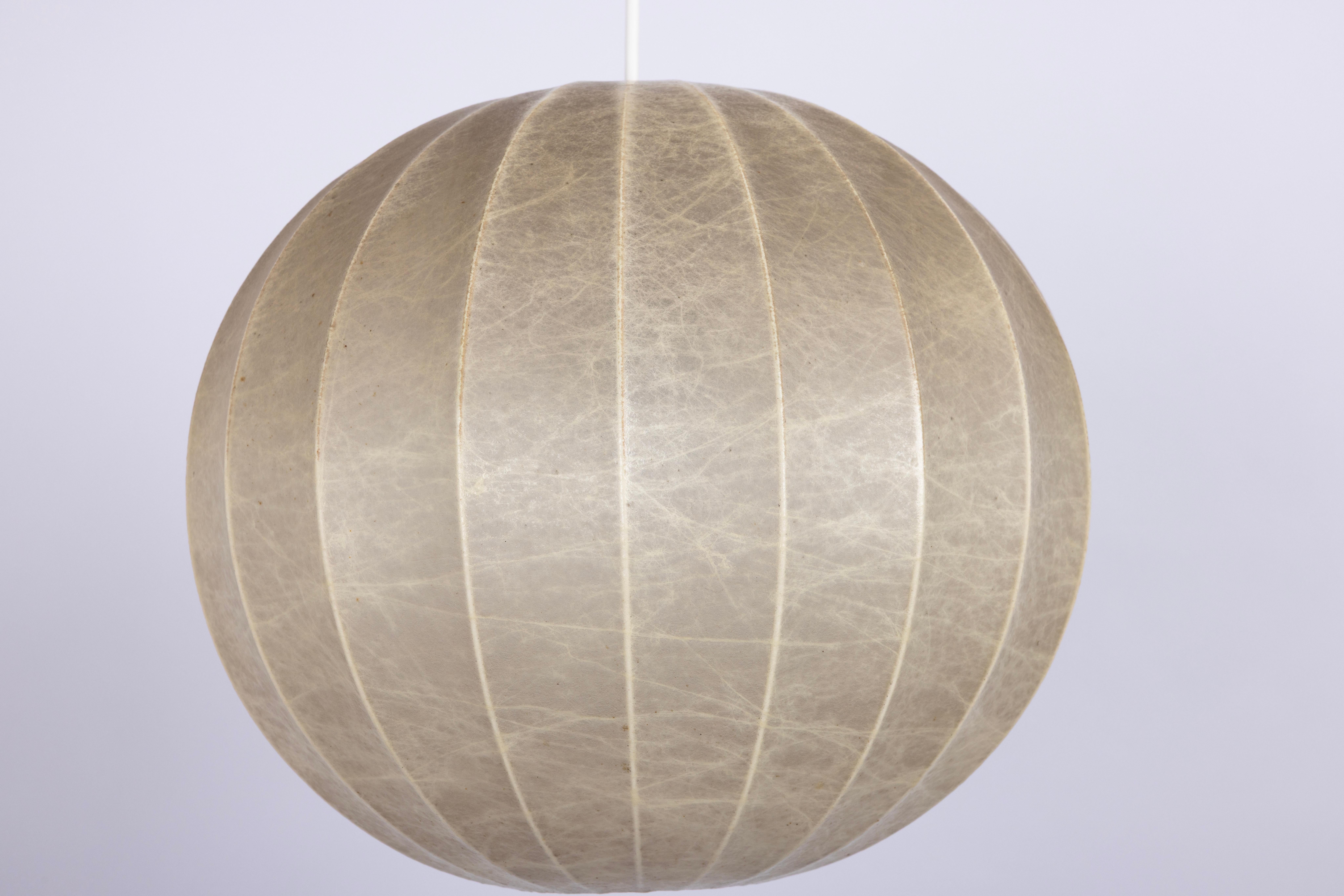 Lampe pendante cocon allemande du milieu du siècle dernier de Goldkant Leuchten, années 1960 Bon état - En vente à Aachen, NRW