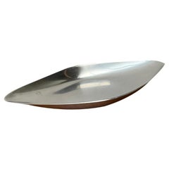 Assiette Cromargan allemande du milieu du siècle de WMF, années 1960