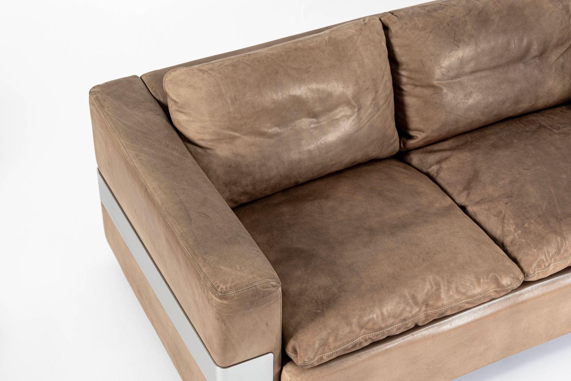 Divano a due piazze in pelle marrone invecchiata della Germania di metà secolo in vendita 3
