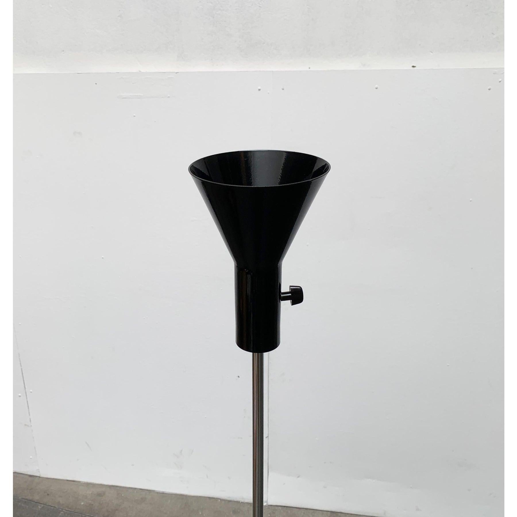 Lampada da terra tedesca ES 57 di Egon Eiermann per Tecnolumen, 1950 in vendita 4