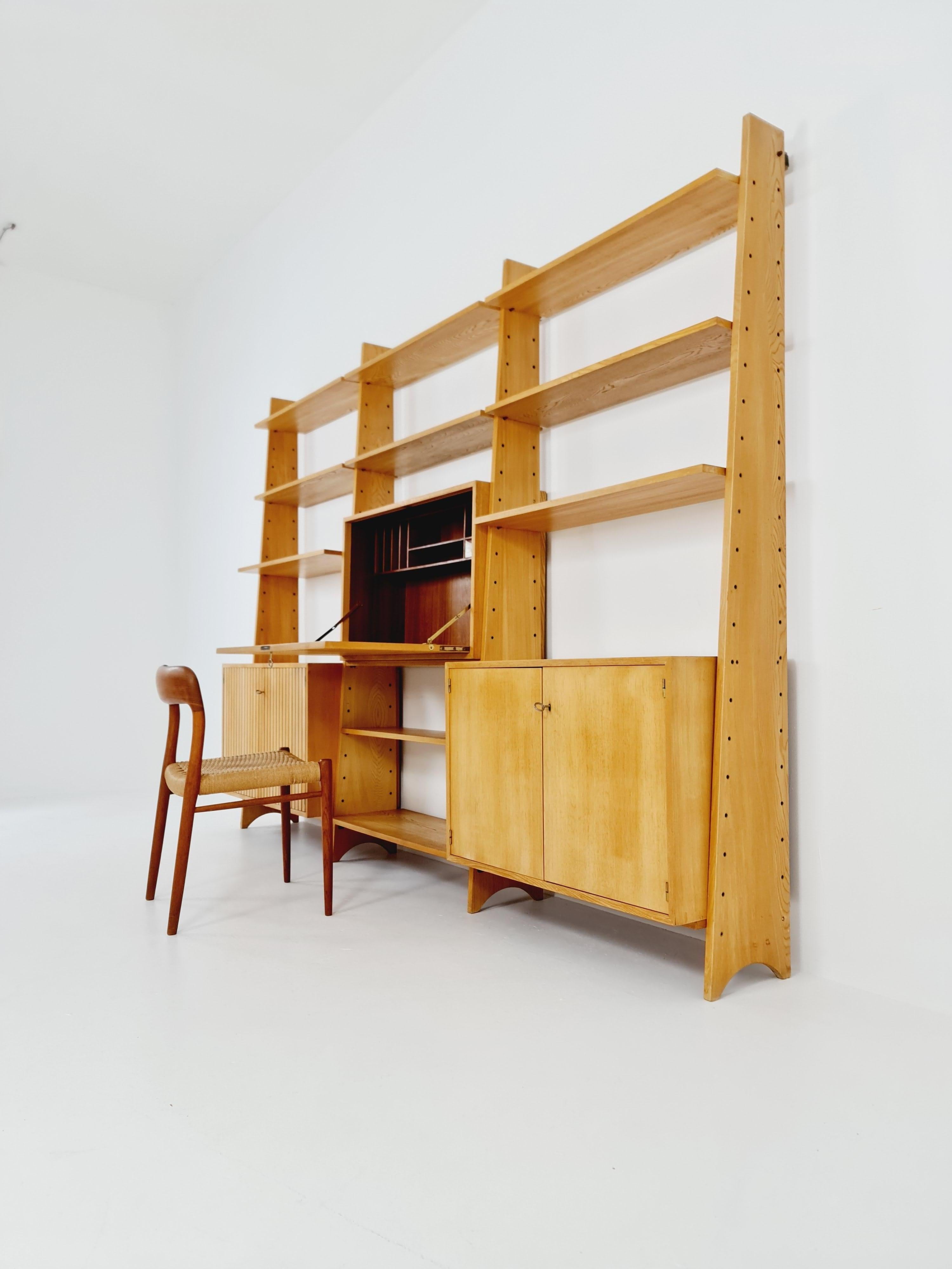 Wood Mid-Century German freestanding vintage library bookcase shelf, 3-parts, 1960s For Sale