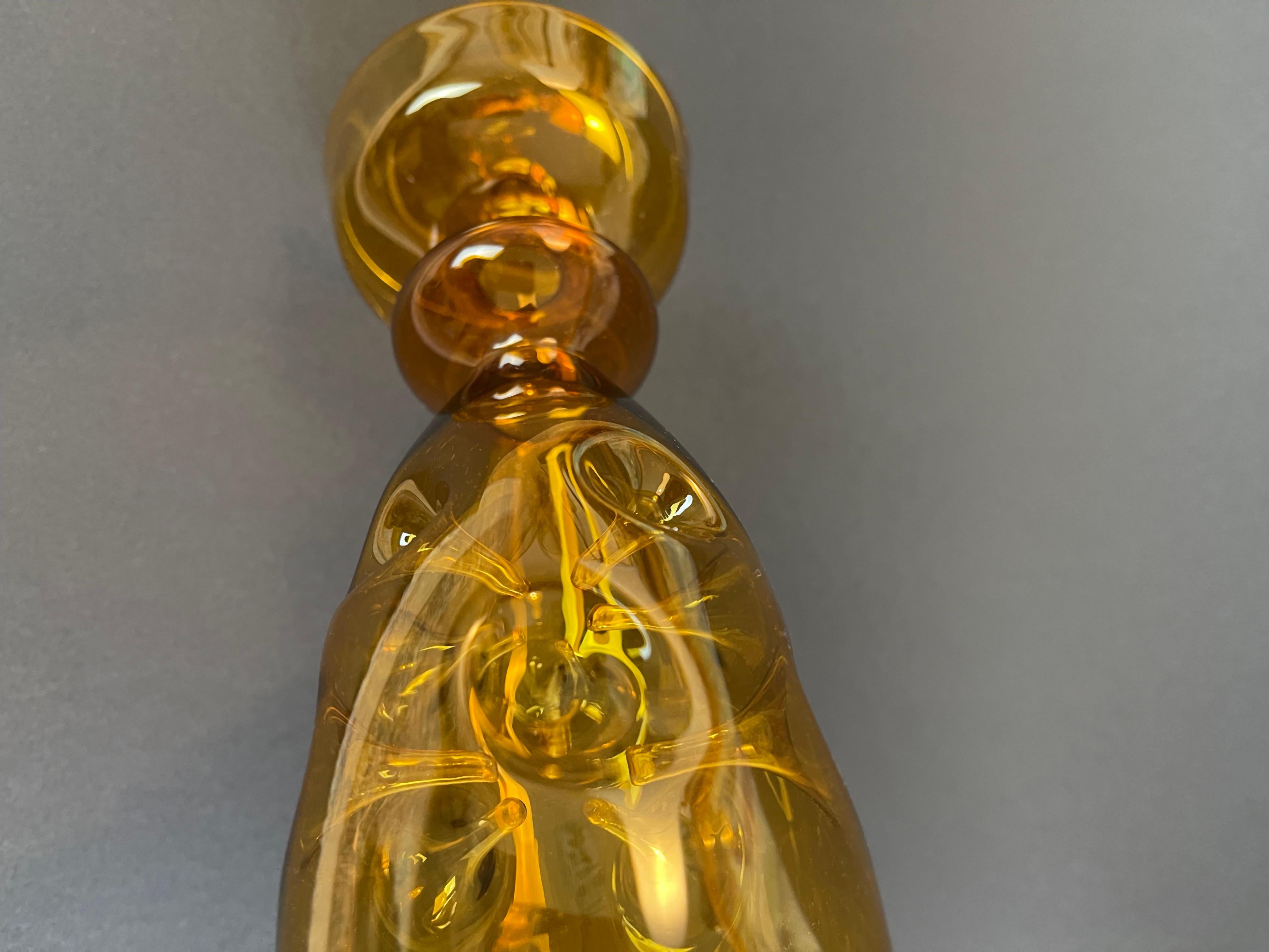 Deutscher GDR-Kerzenständer aus Bernstein-Kunstglas „Grenade“ von Albin Schaedel aus der Mitte des Jahrhunderts  im Angebot 1