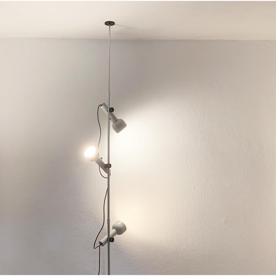 Mid-Century German GDR Space Age Pole Floor Lamp rom Narva For Sale 4