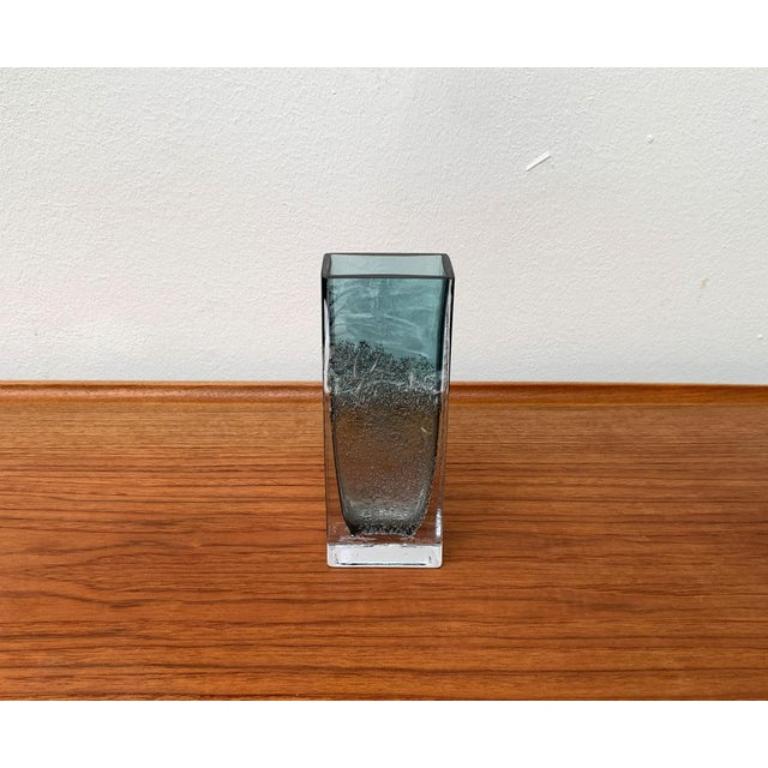 Vaso a blocco di vetro tedesco di metà secolo, anni '60 in vendita 3