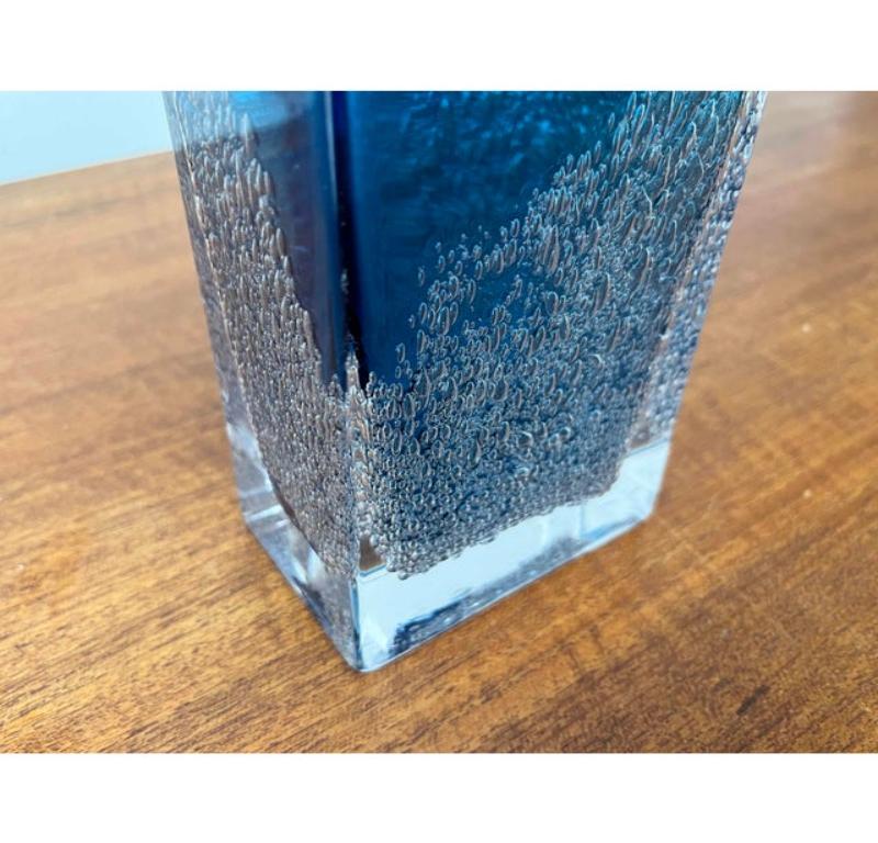 Tedesco Vaso a blocco di vetro tedesco di metà secolo di Ingrid Glas, Germania, anni '60 in vendita