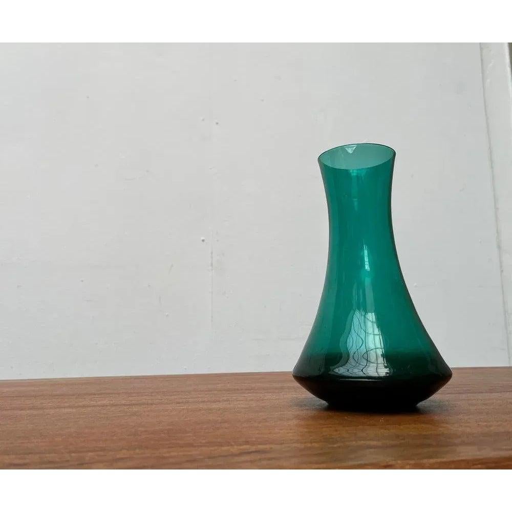 Vaso in vetro verde tedesco di metà secolo di Leichlingen Rheinkristall, anni '60 in vendita 3