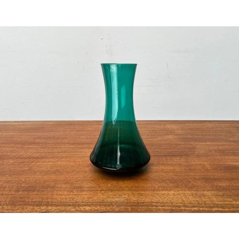 Tedesco Vaso in vetro verde tedesco di metà secolo di Leichlingen Rheinkristall, anni '60 in vendita