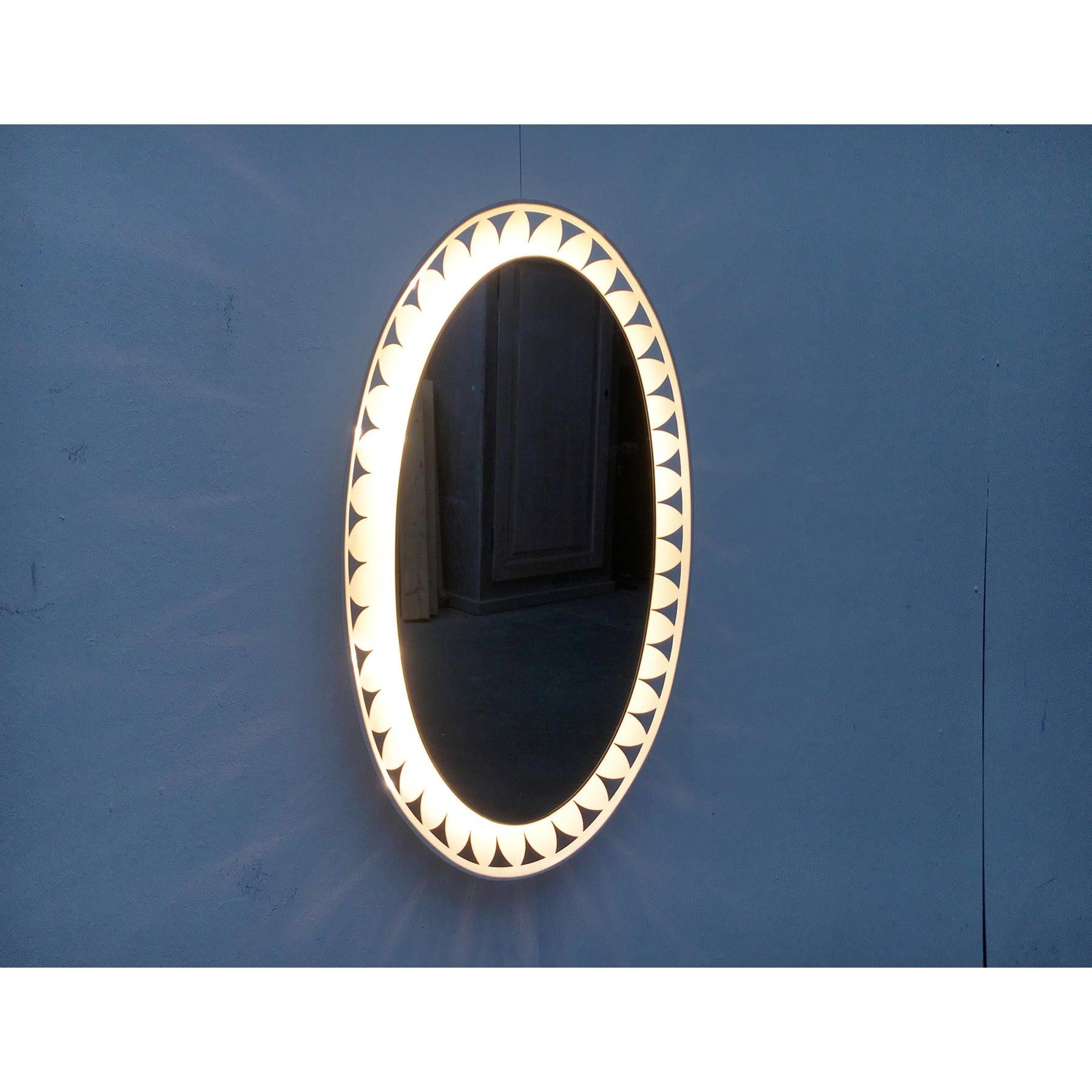 Mid-Century German Illuminated Mirror by Ernest Igl for Hillebrand Lighting For Sale 4