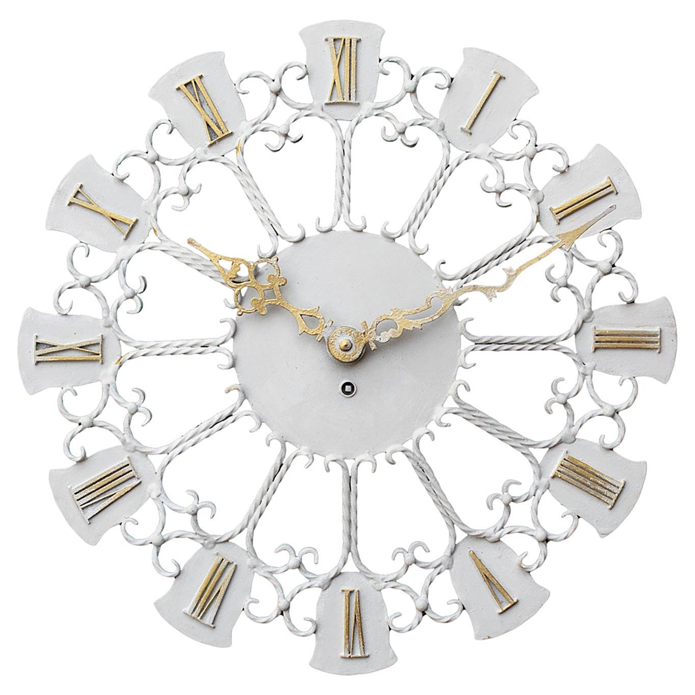Horloge murale en fer allemand du milieu du siècle en vente